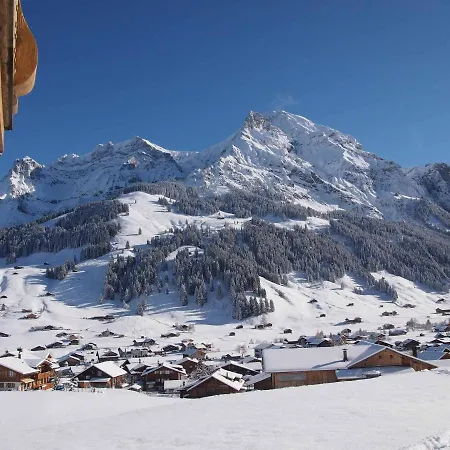 Ferienwohnung Chalet Zwirbeli *